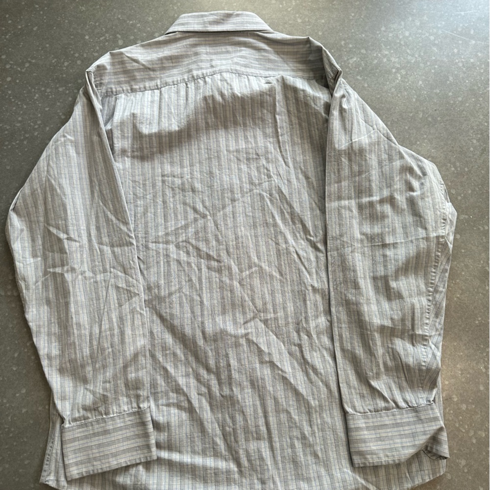 Isaac Mizrahi Men’s Gray Striped Dress Shirt – Button Front Long Sleeve - Picture 4 of 10